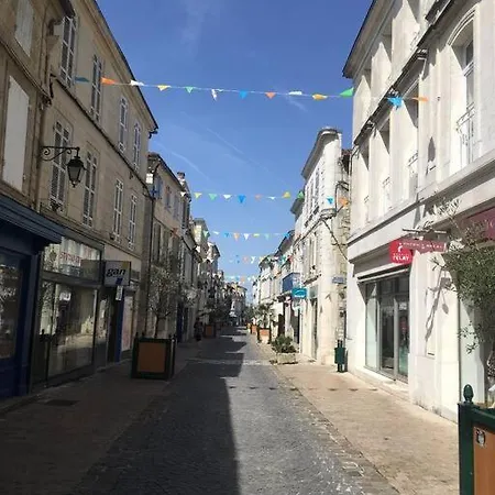 Le Duplex De L'abbaye Royale - Cosy ! Apartamento Saint-Jean-dʼAngély