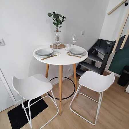 Apartamento Le Duplex De L'abbaye Royale - Cosy ! Saint-Jean-dʼAngély